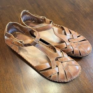 Pikolinos Size 9/40 leather sandals